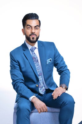 Portrait of Ricky Wadhwa, Associate.